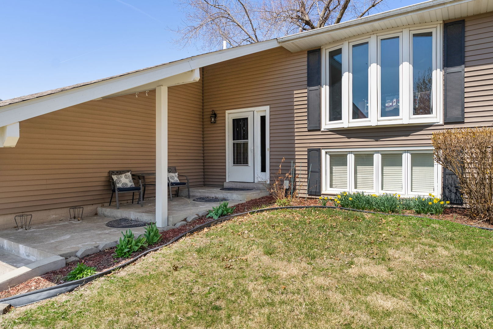 1328 W 47th Court, Davenport, IA