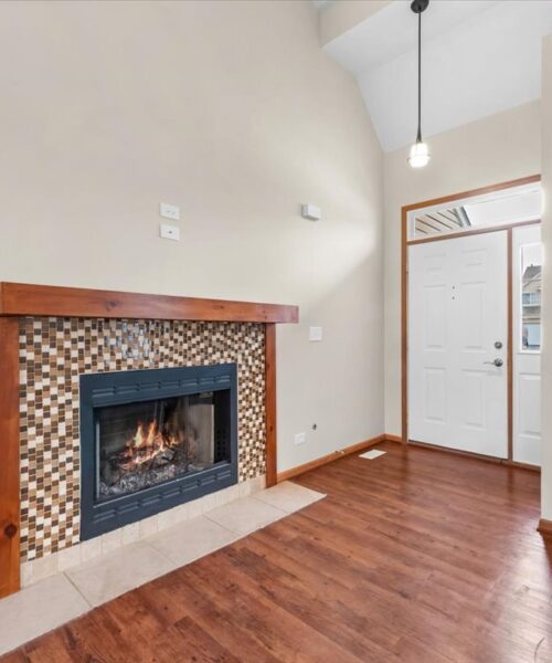 875 Dogwood Lane, Lake In The Hills, IL