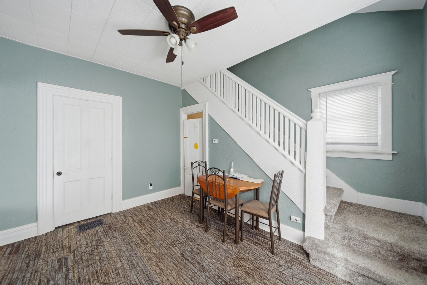 412 W 4 Street, Sterling, IL