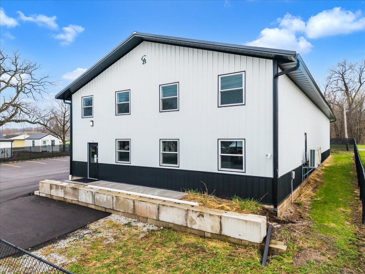 602 2nd Street, Andalusia, IL