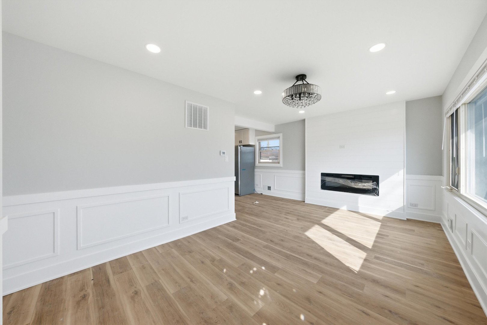 8516 Austin Avenue, Burbank, IL