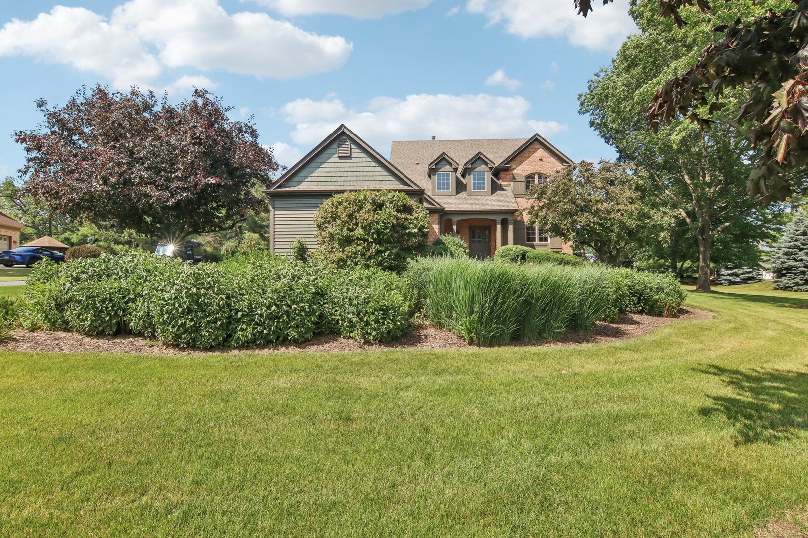 44W552 Volkening Circle, Hampshire, IL