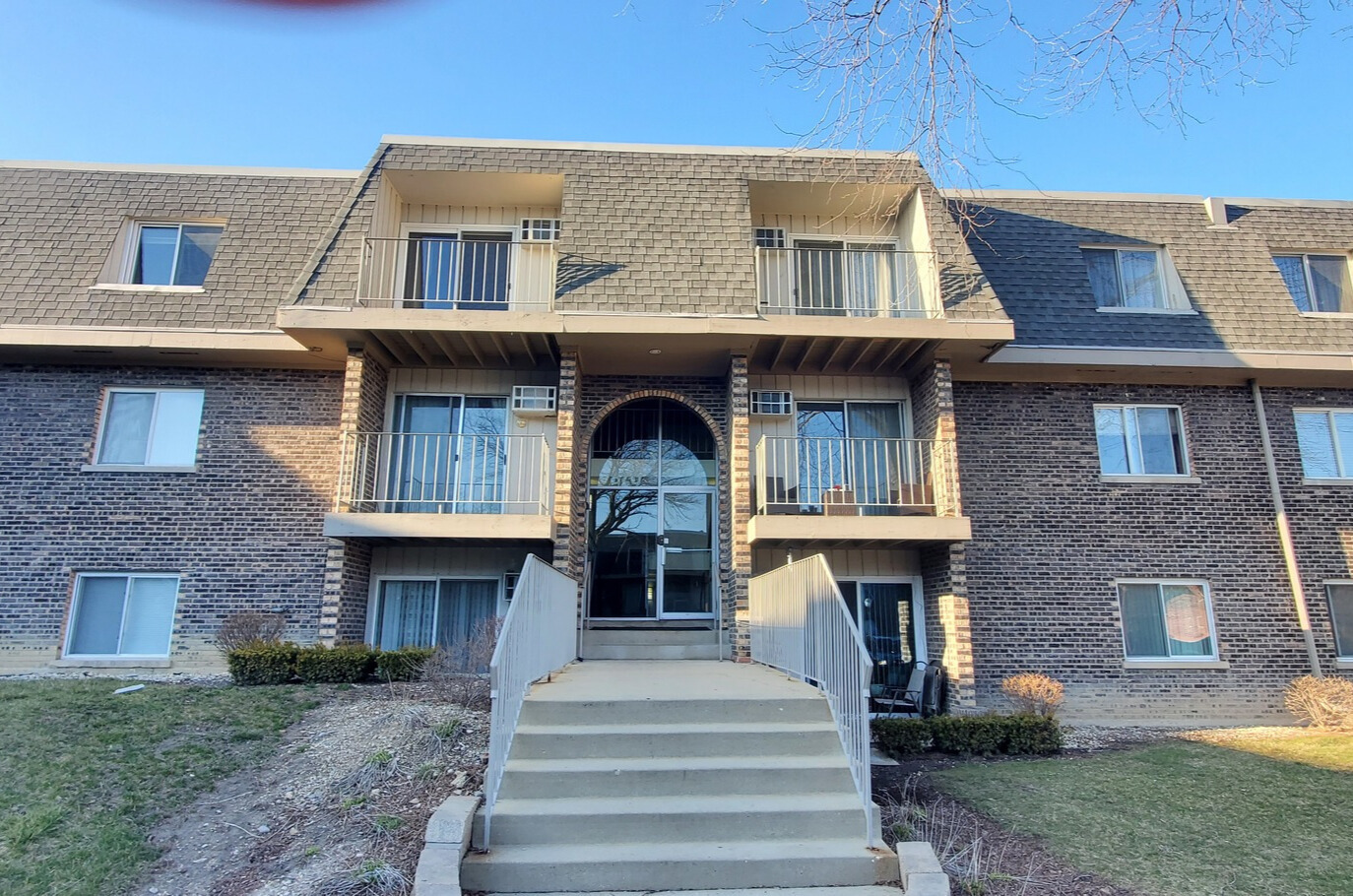870 Winesap Court #301, Prospect Heights, IL