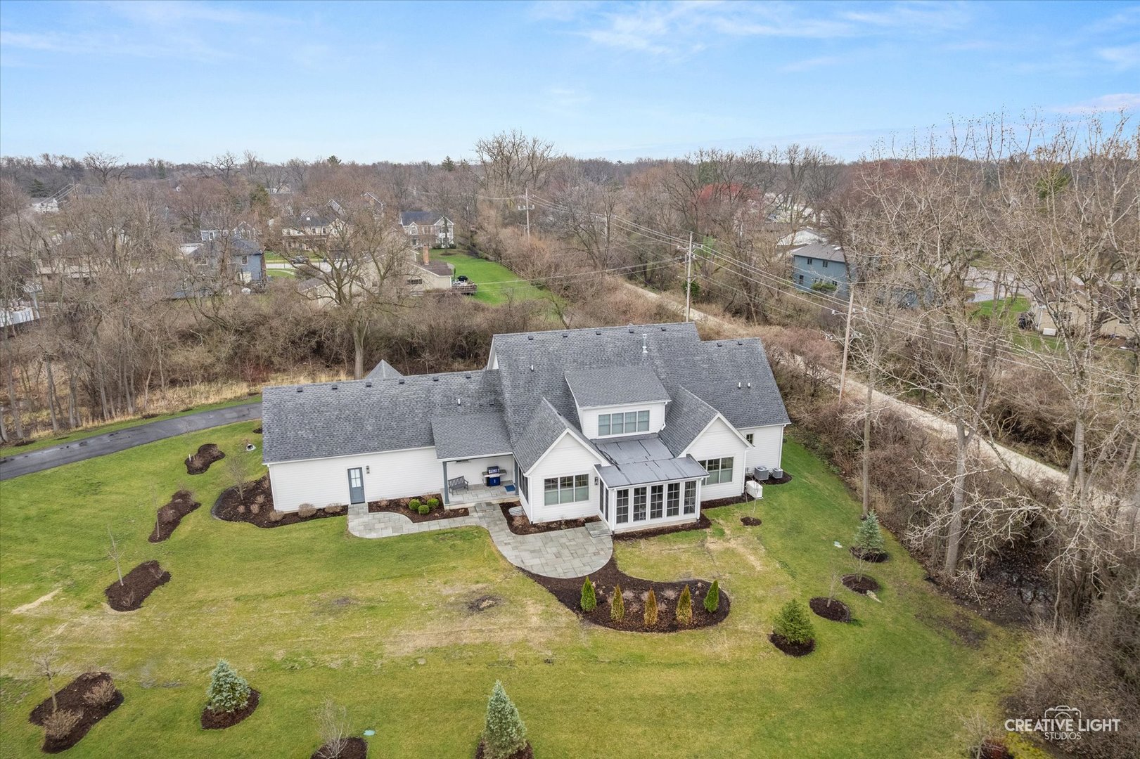 1862 W Wiesbrook Road, Wheaton, IL