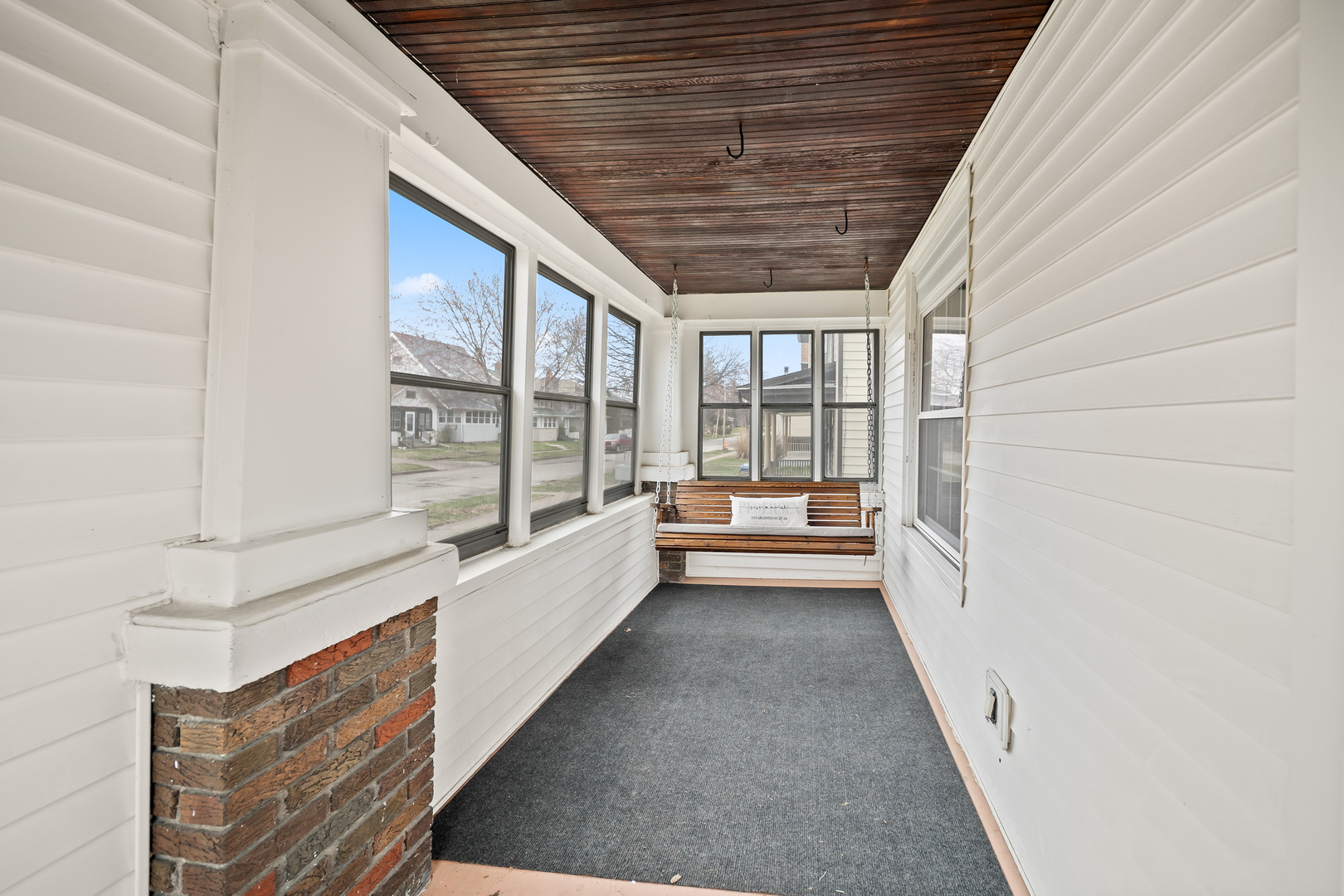 2409 Farnam Street, Davenport, IA