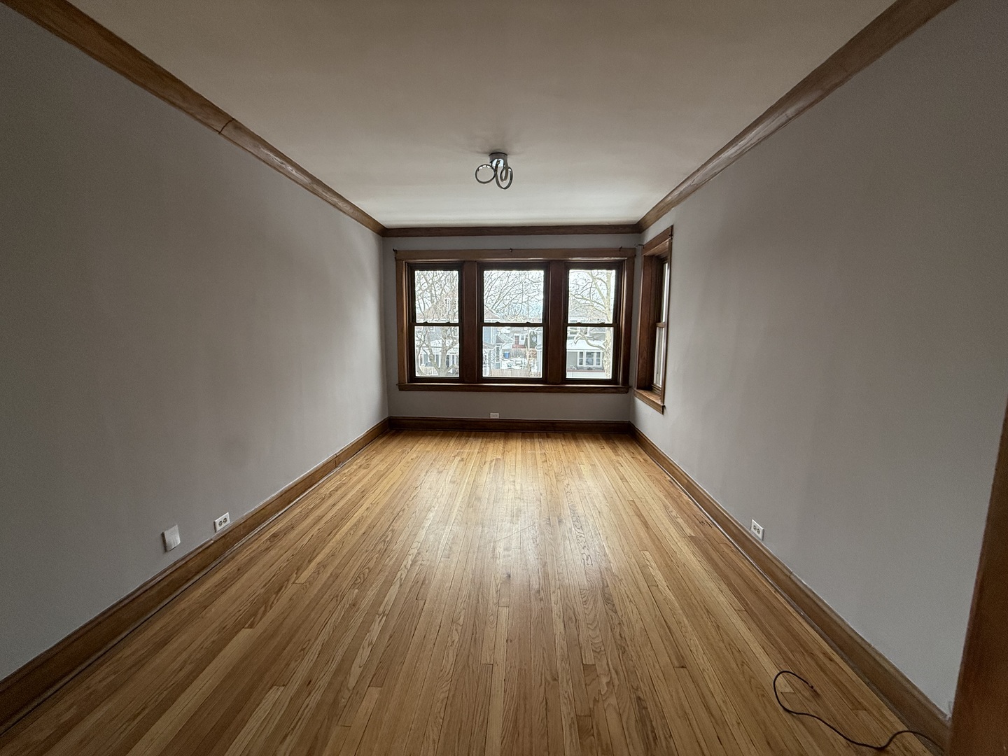 5217 W Cuyler Avenue #2E, Chicago, IL