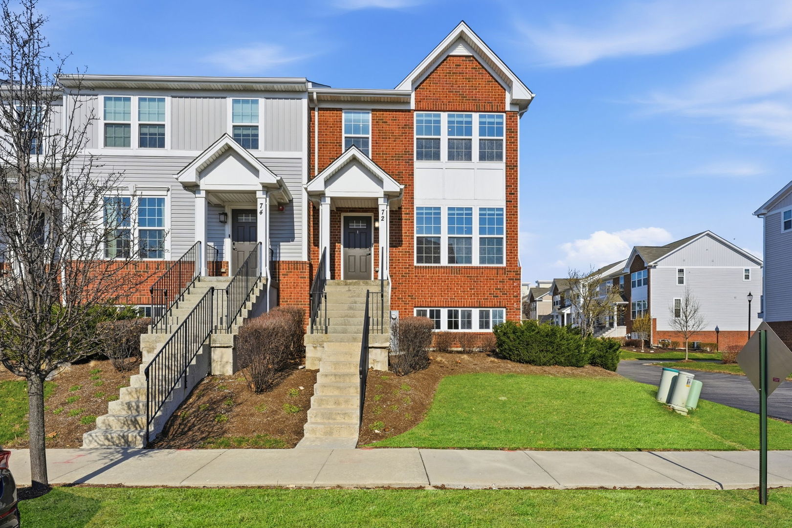 72 Nicholas Drive, Des Plaines, IL