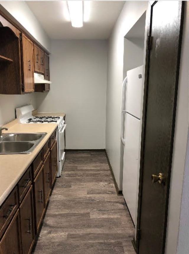 1320 E 38th Street #3, Davenport, IA