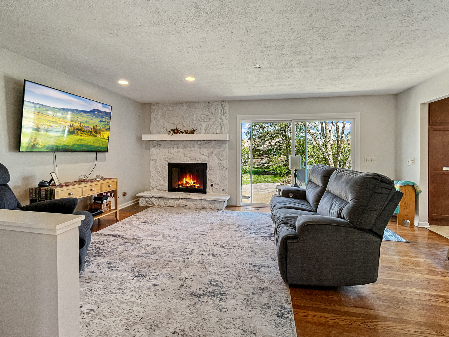 211 Waterbury Circle, Lake Villa, IL