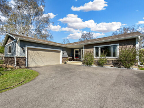 211 Waterbury Circle, Lake Villa, IL