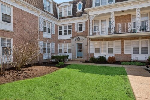 2234 Central Street #3, Evanston, IL