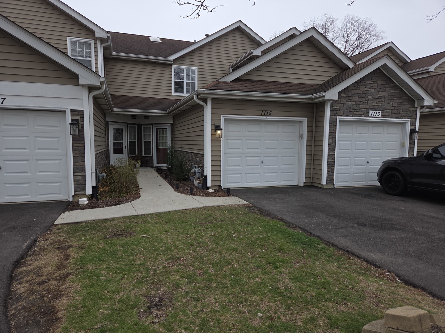 1115 Regency Court, Schaumburg, IL
