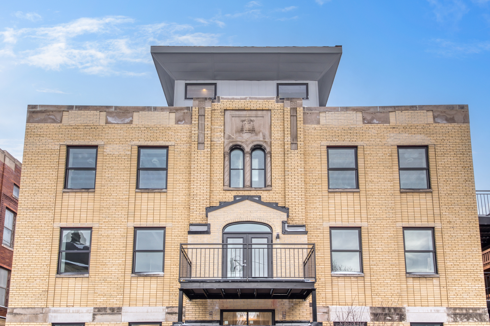 4637 N Ashland Avenue #302, Chicago, IL