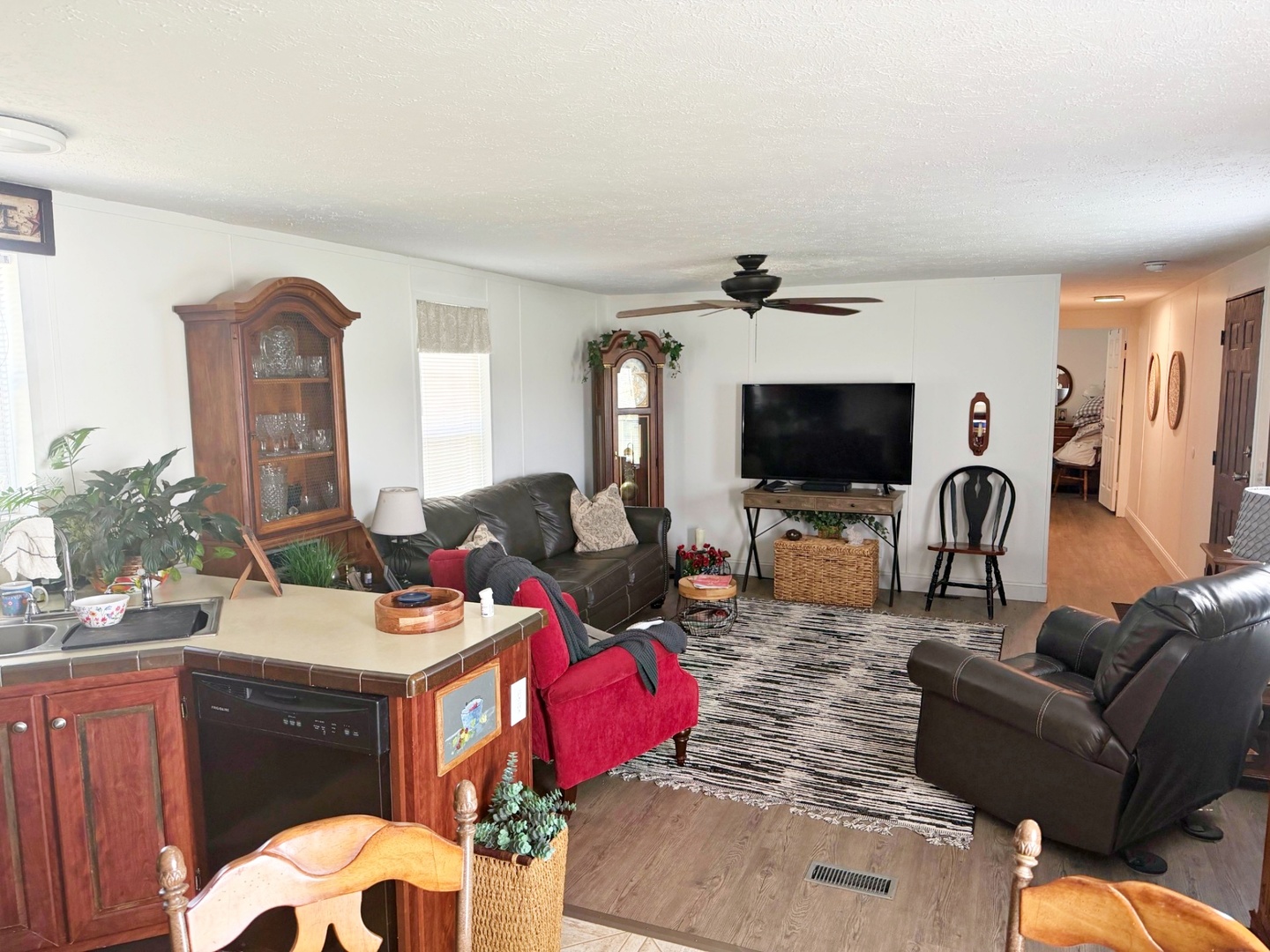 6913 Unity School Road, Metropolis, IL