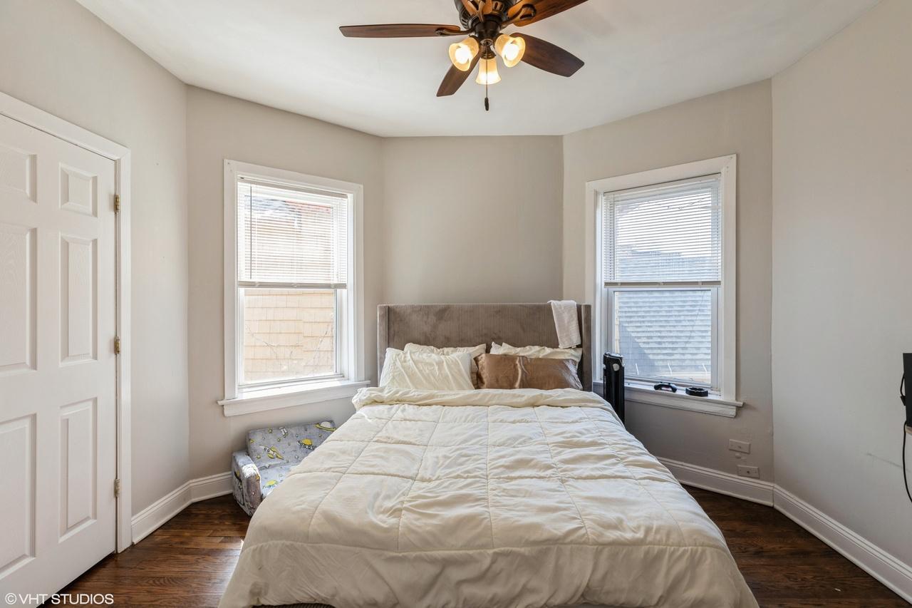 1436 E 71st Place #1, Chicago, IL