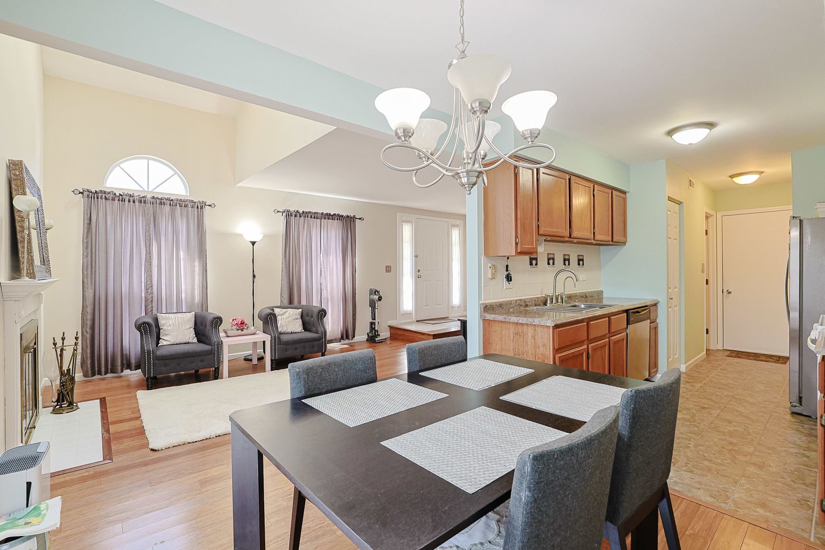 3S094 Timber Drive, Warrenville, IL