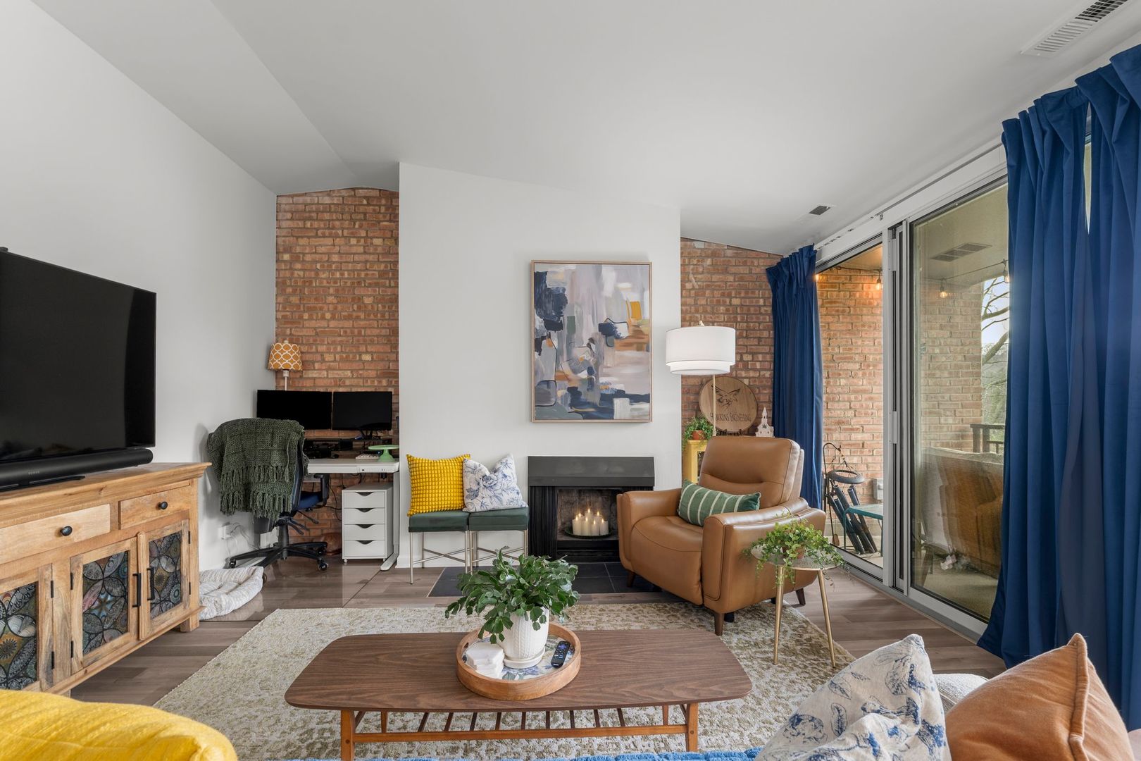 6010 2C E Lake Drive #2C, Lisle, IL