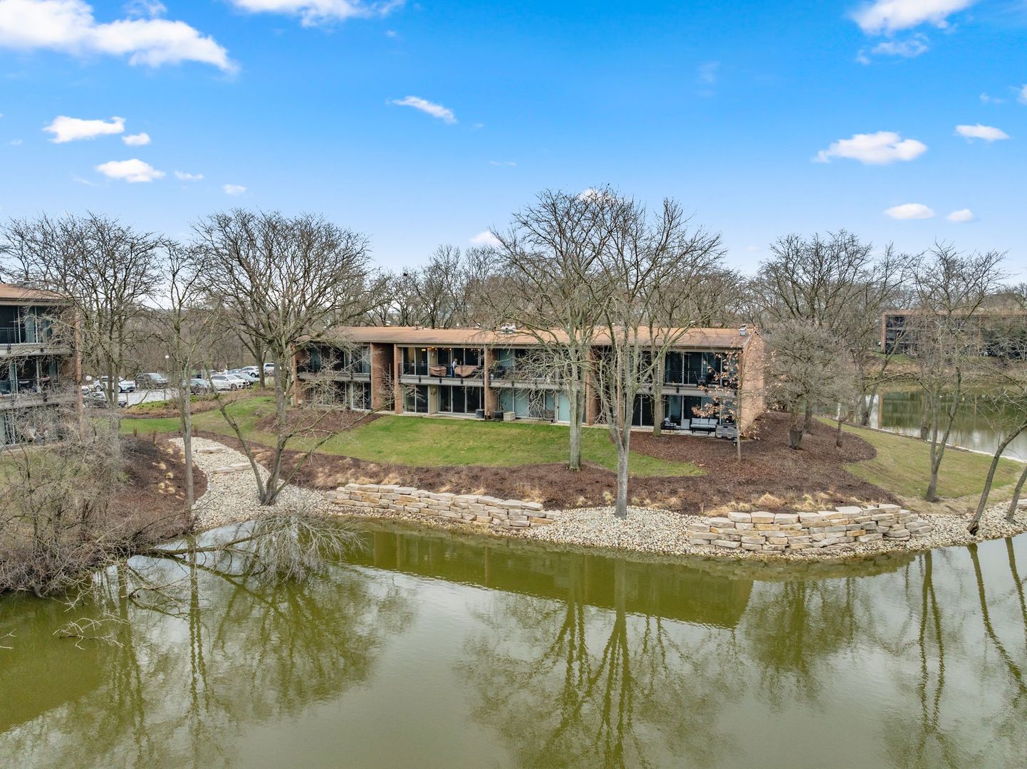 6010 2C E Lake Drive #2C, Lisle, IL
