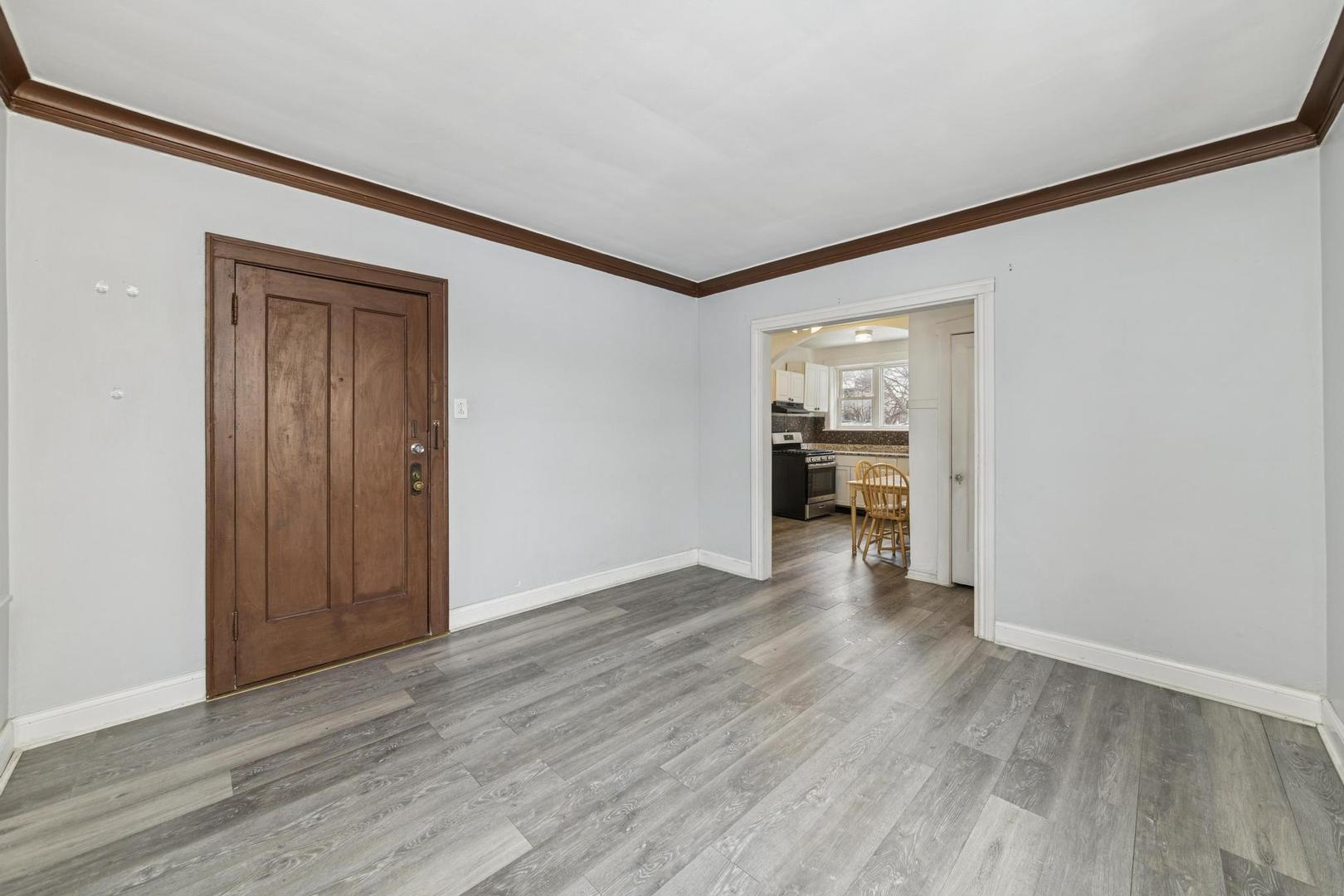 6206 N Francisco Avenue #2B, Chicago, IL