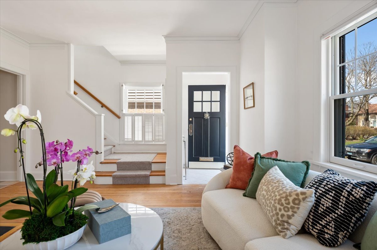 458 Sunset Road, Winnetka, IL