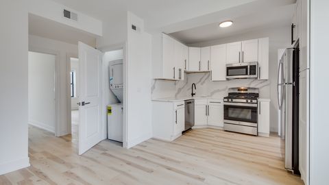 1906 N Whipple Street #101, Chicago, IL