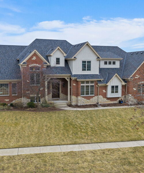 1211 Coyote Trail, Hampshire, IL