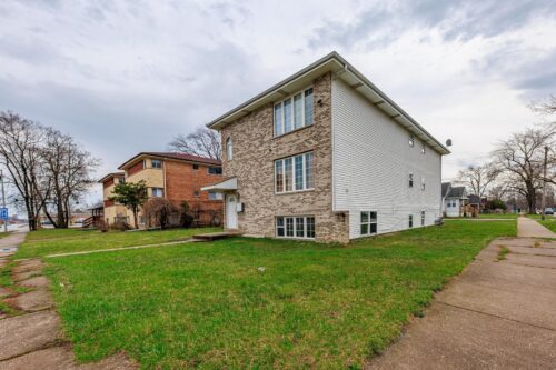 98 W 154th Street, Harvey, IL