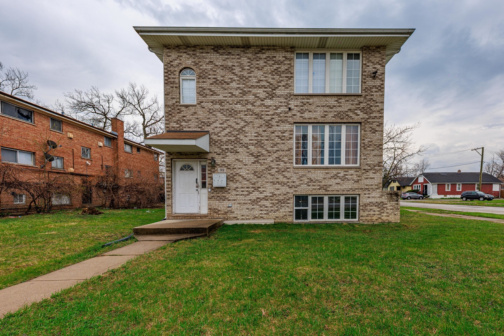 98 W 154th Street, Harvey, IL