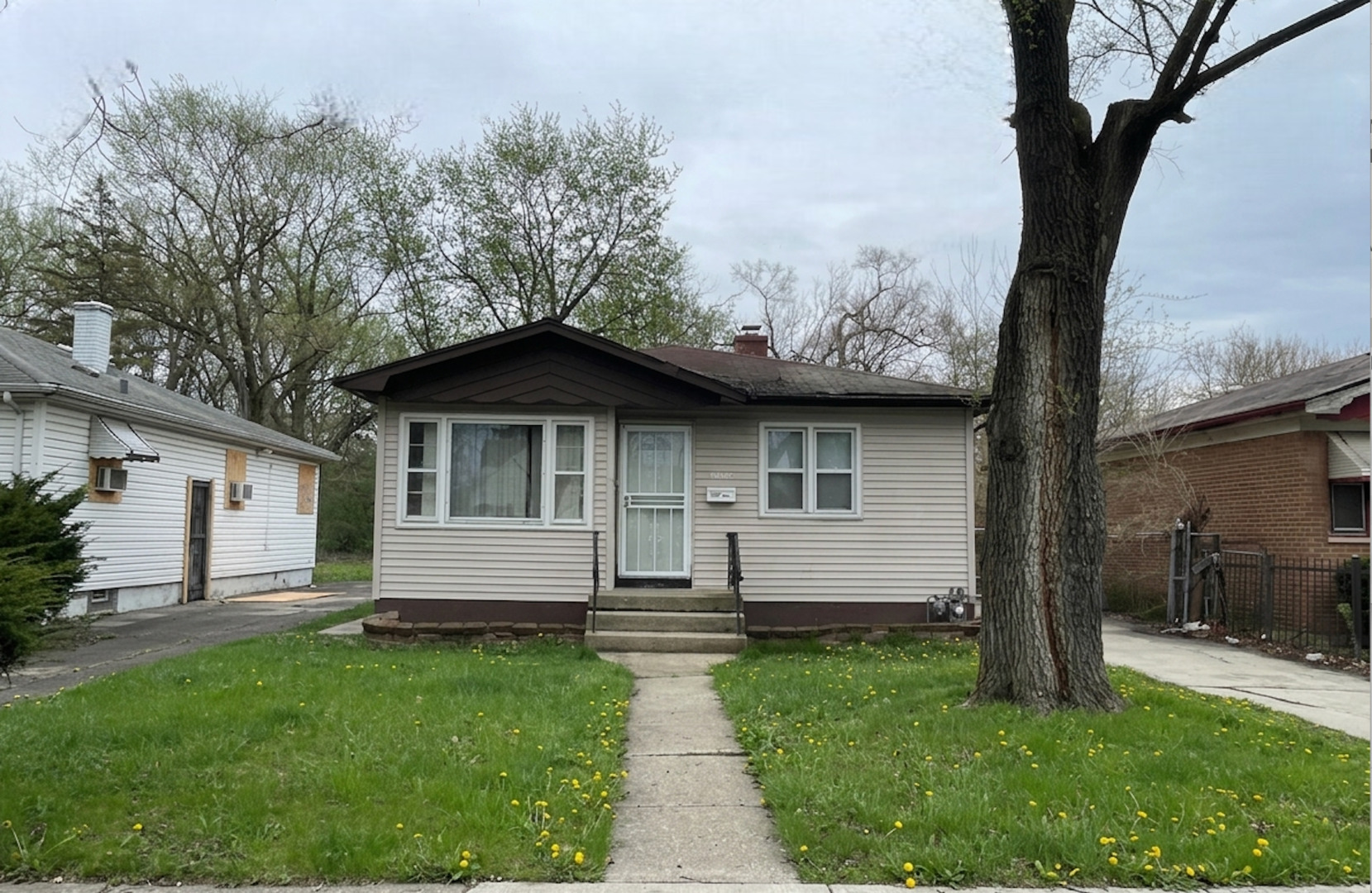 14835 LEXINGTON Avenue, Harvey, IL