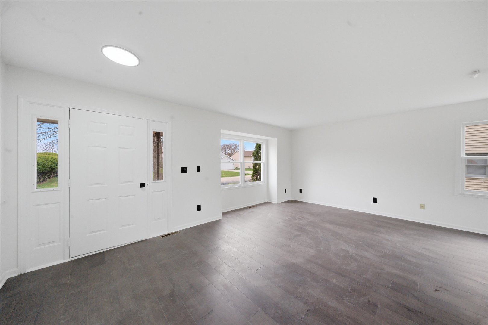 508 Pembroke Road, Poplar Grove, IL