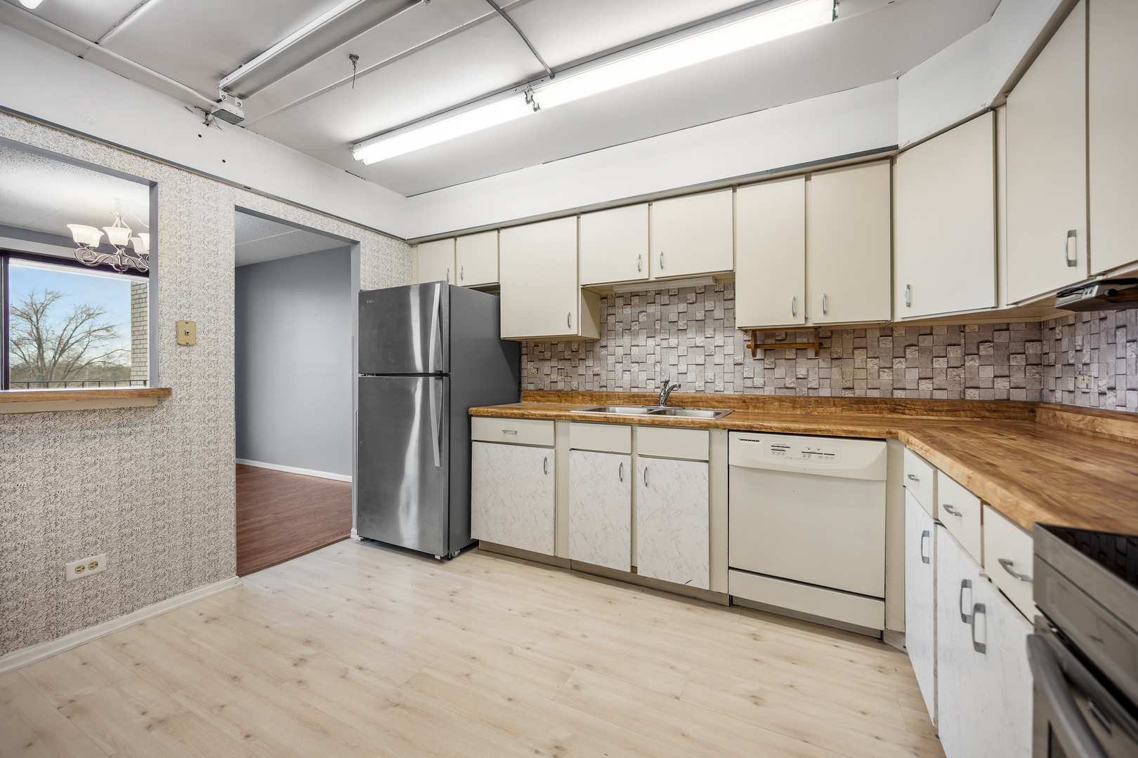 9118 W Elmwood Drive #3K, Niles, IL