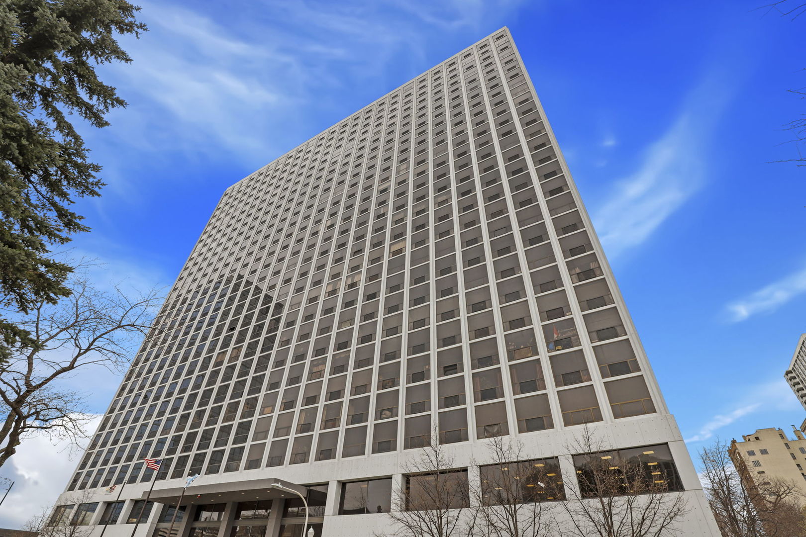 4343 N Clarendon Avenue #911, Chicago, IL