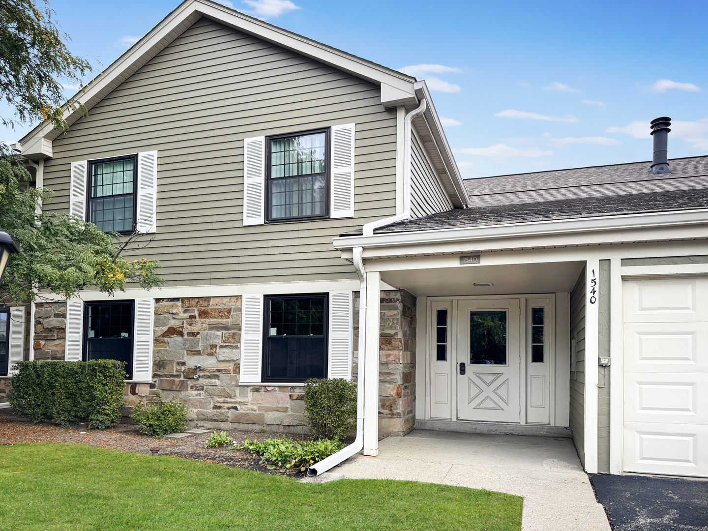 1540 Heather Court #C1, Wheeling, IL