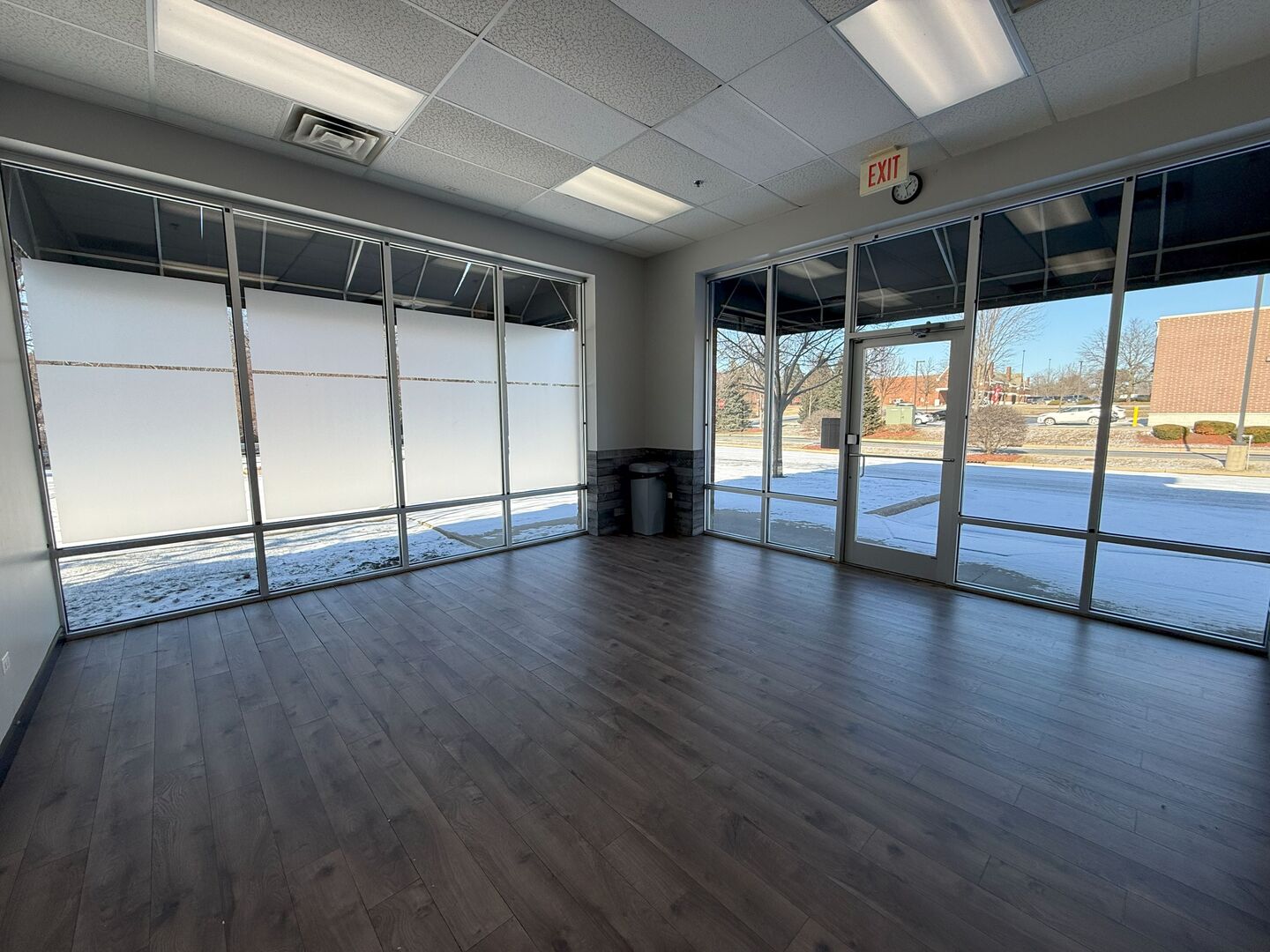 1049 W Main Street, Sleepy Hollow, IL