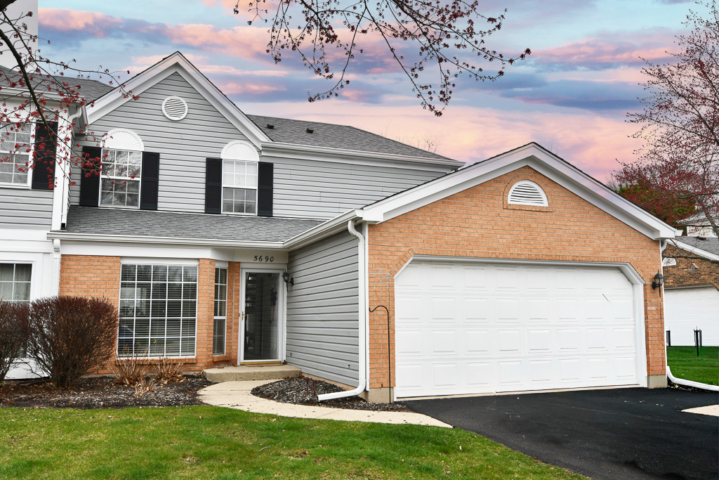 5690 Delaware Avenue, Gurnee, IL
