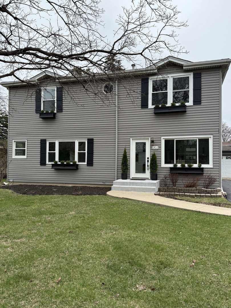 656 W Comstock Avenue, Elmhurst, IL