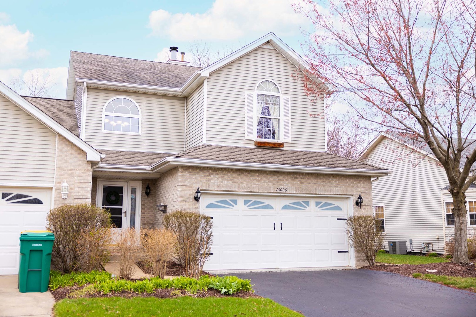 16006 Fairfield Drive, Plainfield, IL