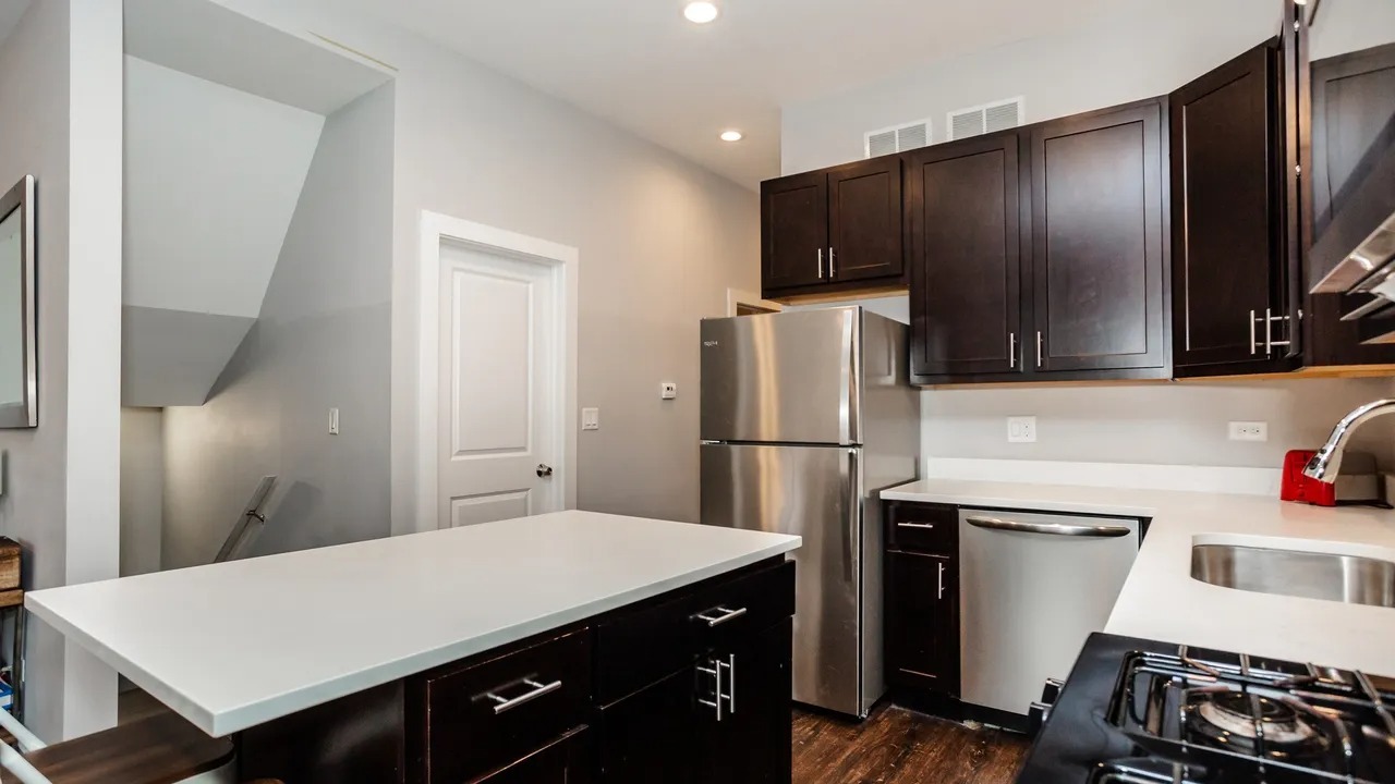 1922 N Rockwell Street #1, Chicago, IL