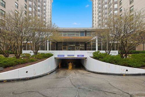 5701 N Sheridan Road #7E, Chicago, IL