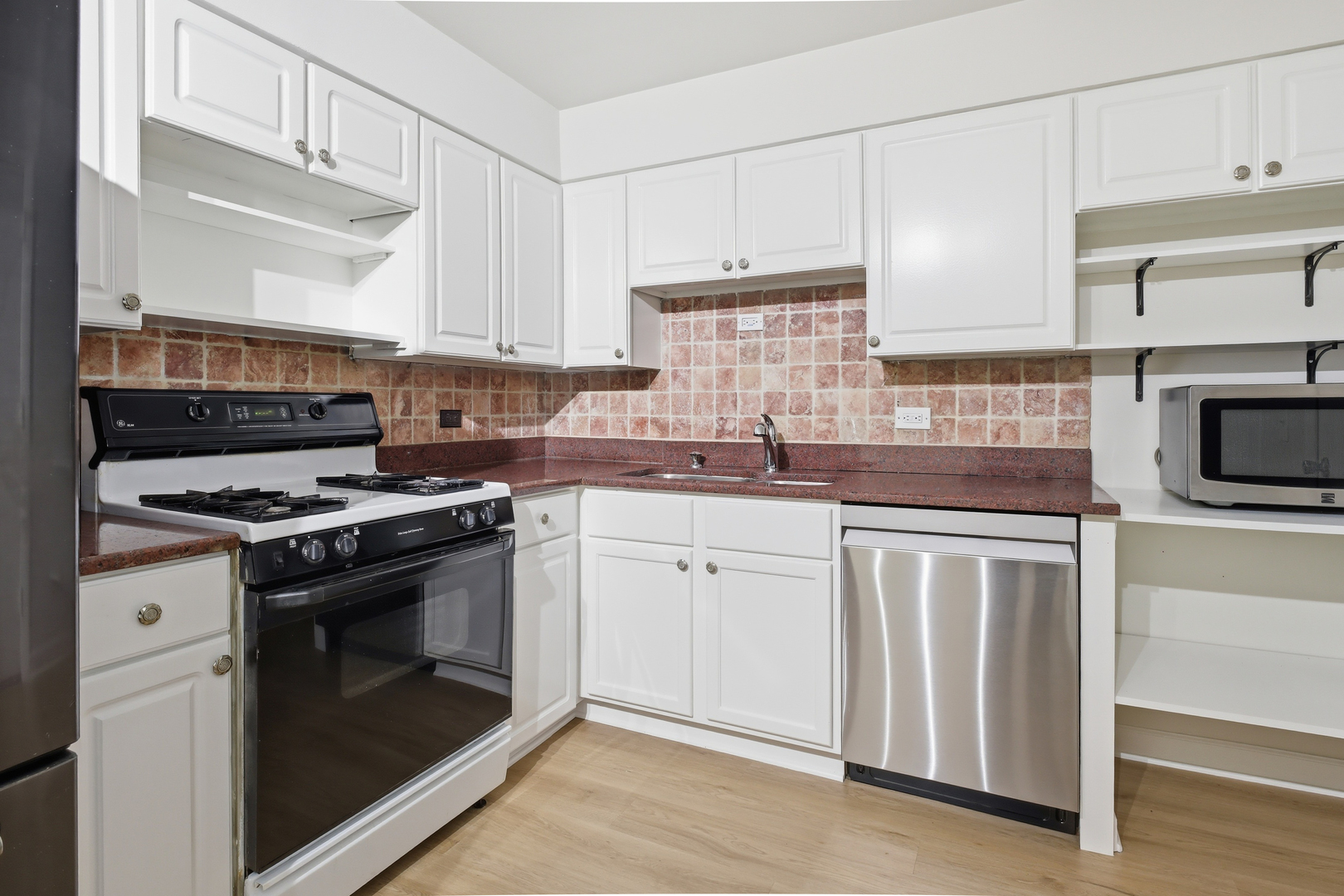 750 Dempster Street #CG4, Mount Prospect, IL