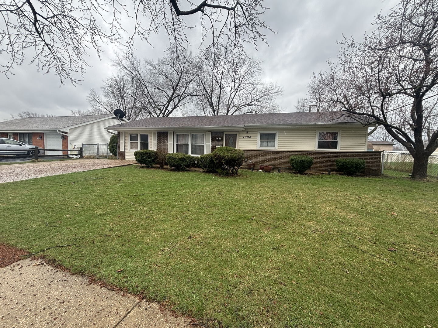 7994 Kensington Lane, Hanover Park, IL