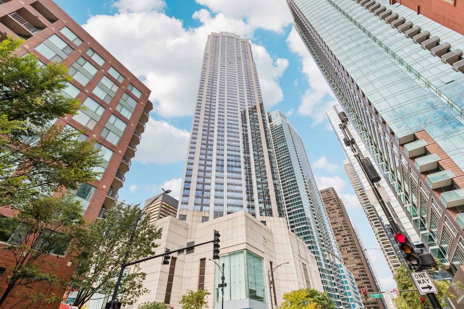 512 N MCCLURG Court #4103, Chicago, IL