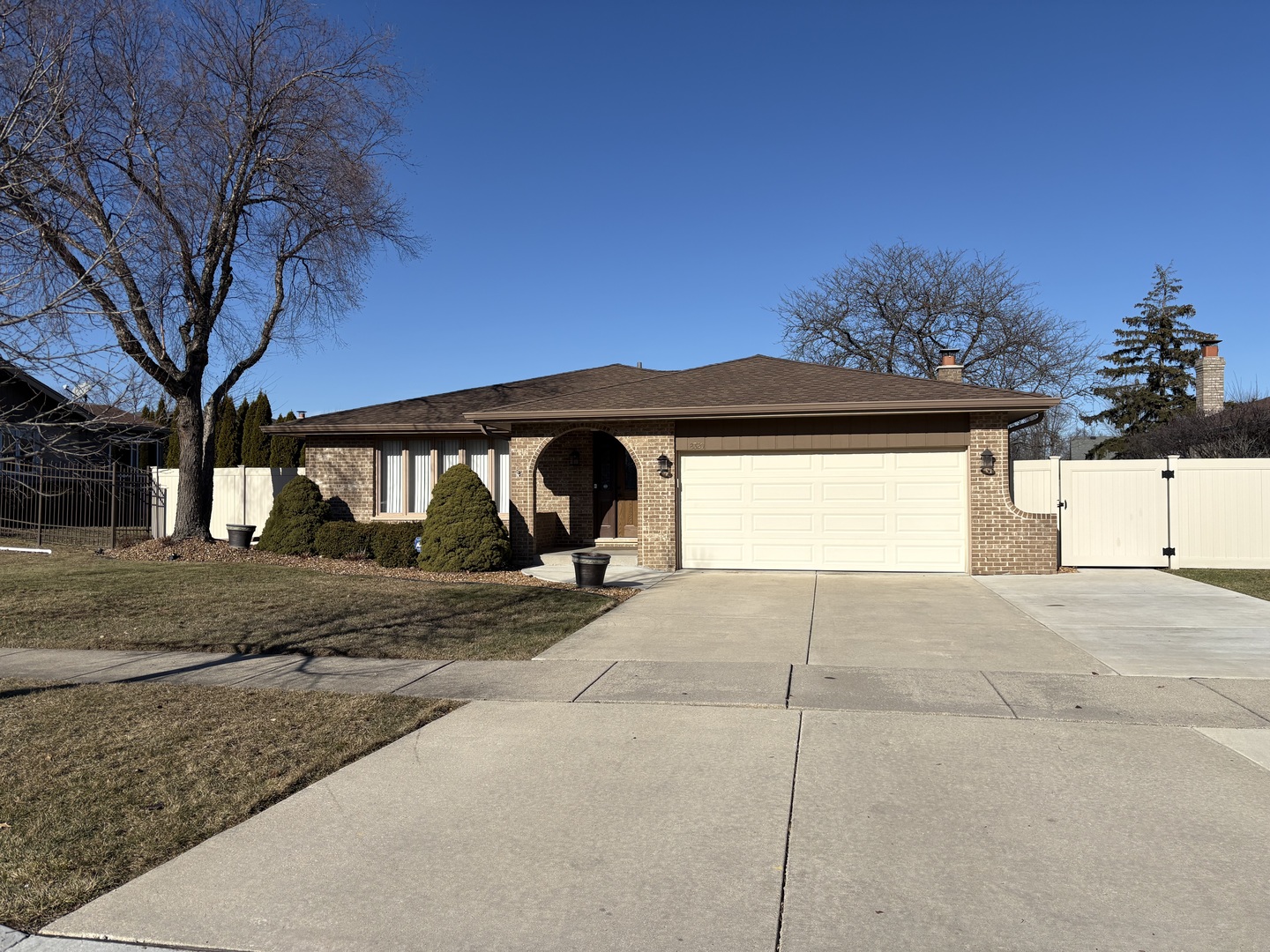 8320 Heather Lane, Tinley Park, IL