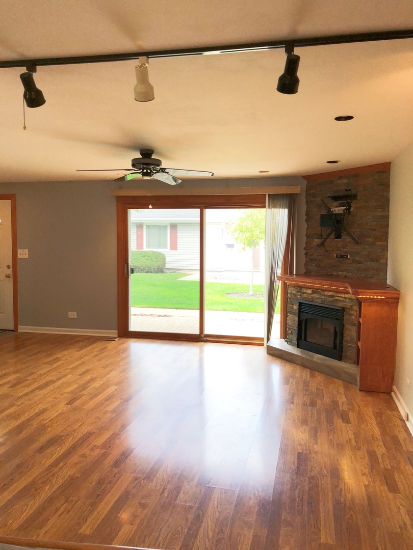 923 Sagamore Drive #1172, Schaumburg, IL