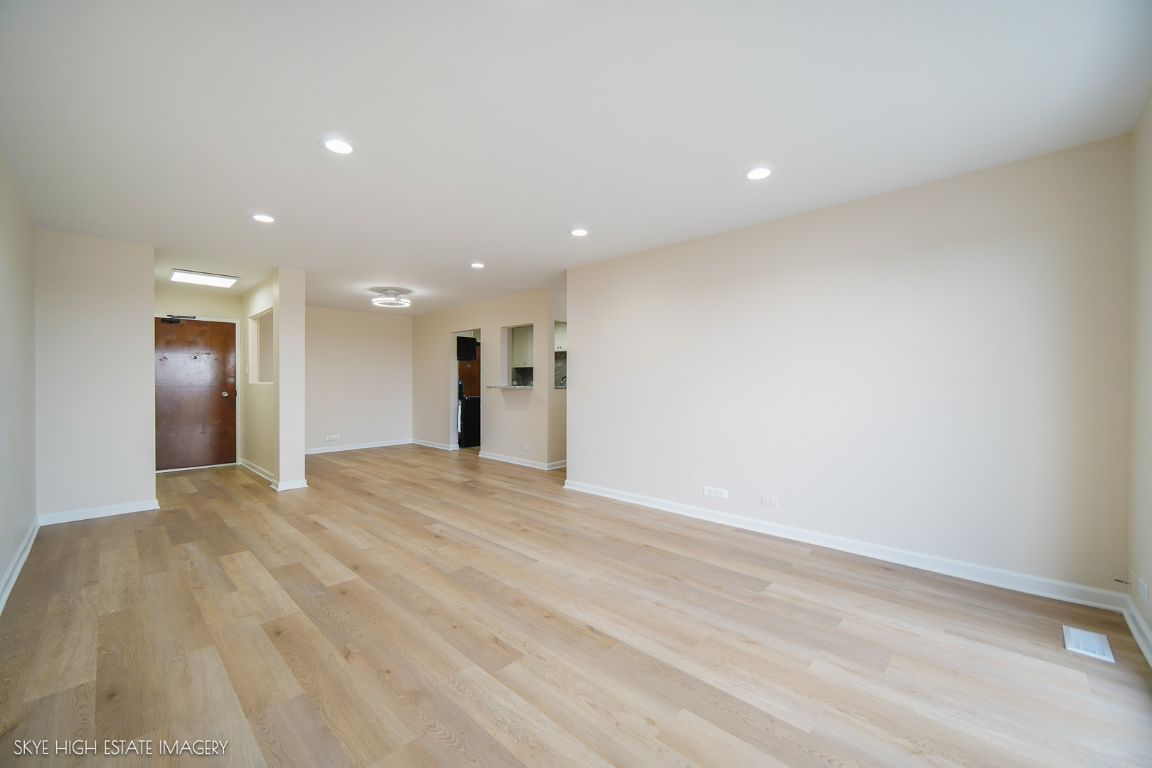 900 W Sunset Drive #505, Glenwood, IL