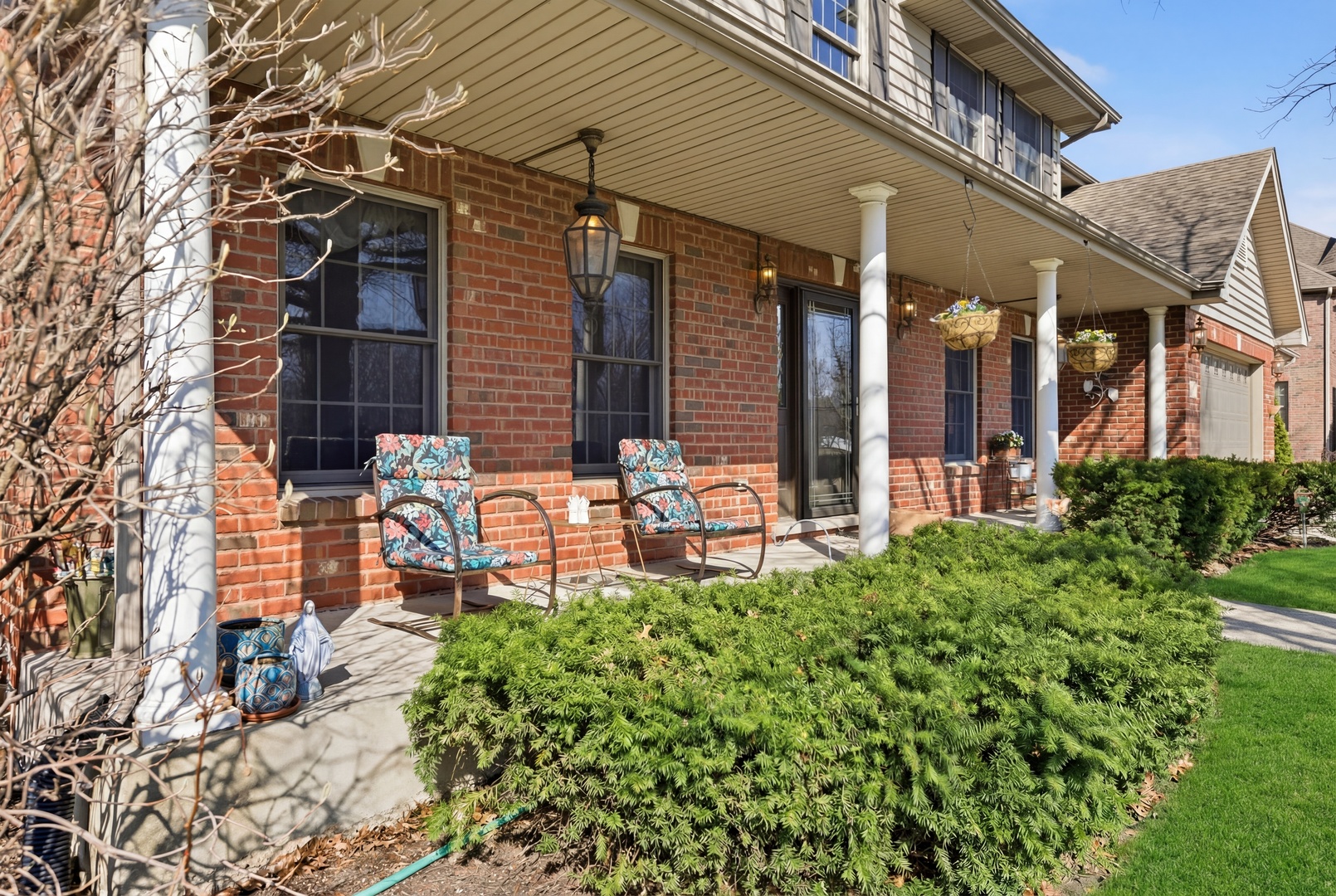 8304 Queen Victoria Lane, Tinley Park, IL