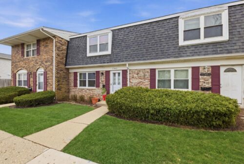 1543 Mckool Avenue, Streamwood, IL