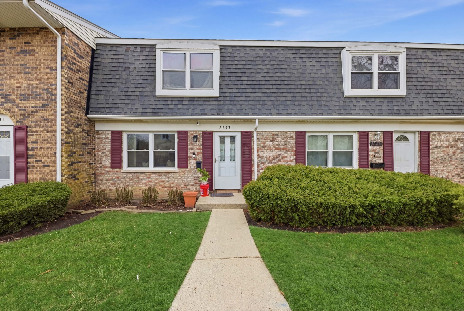 1543 Mckool Avenue, Streamwood, IL