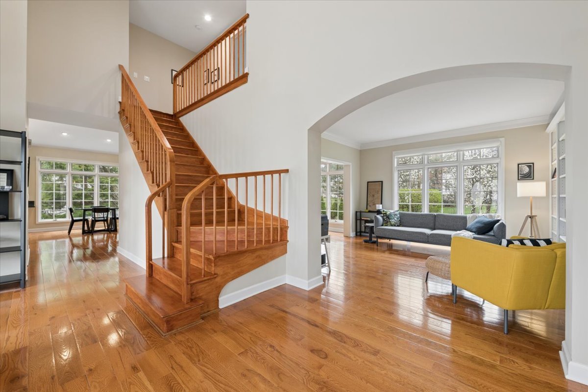 1164 S Hiddenbrook Trail, Palatine, IL