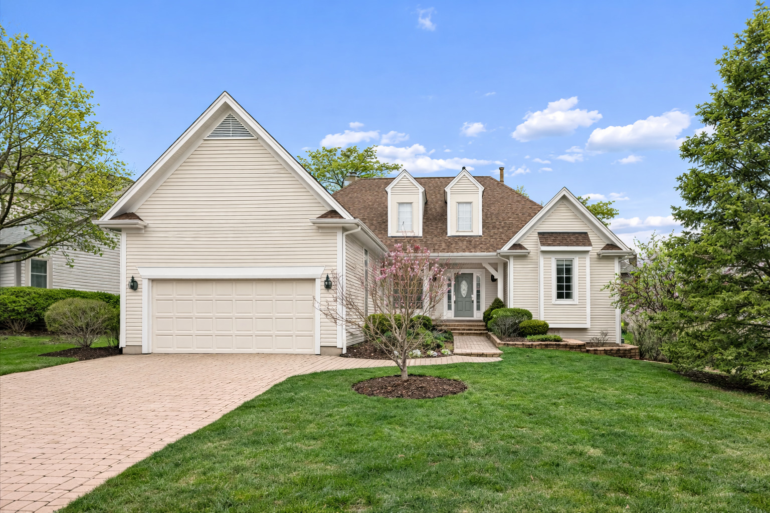 1164 S Hiddenbrook Trail, Palatine, IL
